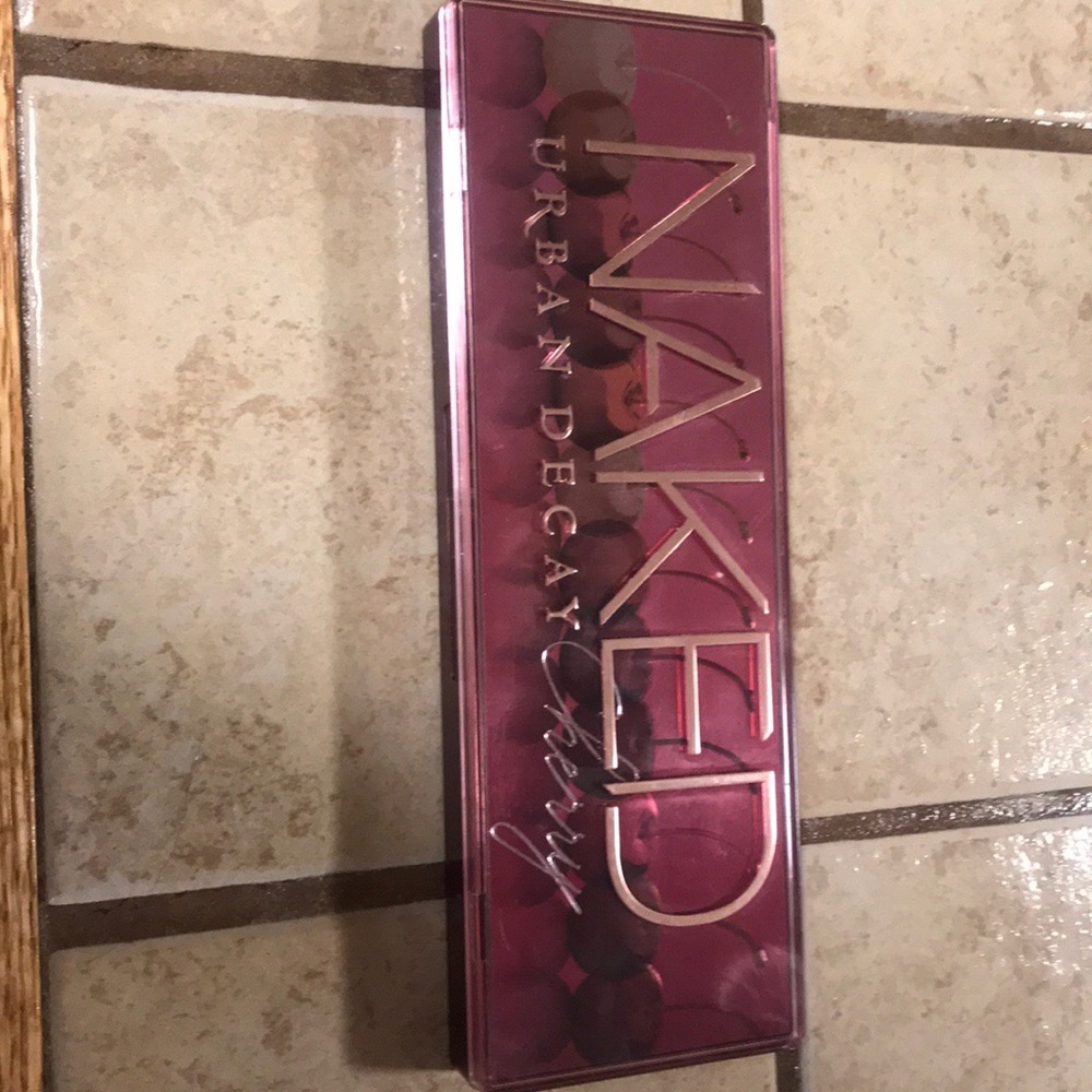 Naked cherry pallet